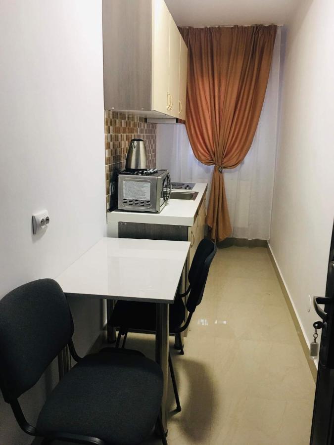 Casa Famous Apartment Iasi Exterior photo